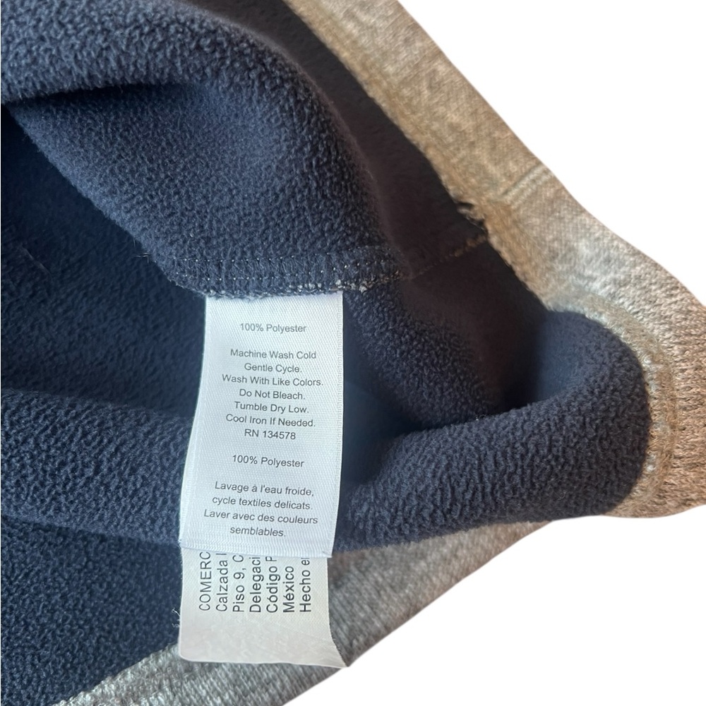 Vineyard Vines Men's‎ Mountain Gray Quarter-Zip Pullover - Picture 9 of 10